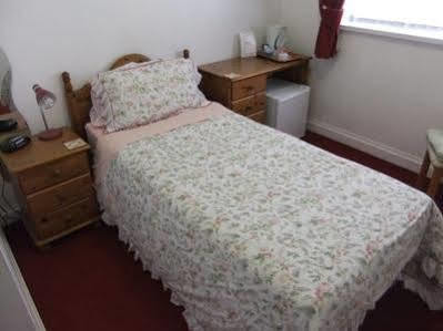 The New Inn Guest House Bridgend  Dış mekan fotoğraf